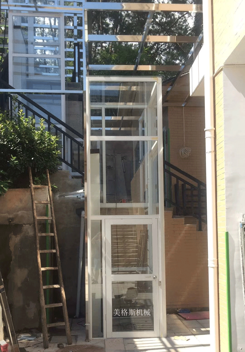 四川都江堰別墅區定做的家用升降電梯